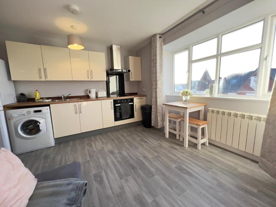 Princes Court, Sea Road 伯恩茅斯 外观 照片